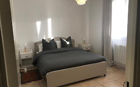 Residence Privee Calme 15 Min A Pied Du Centre Parking Gratuit