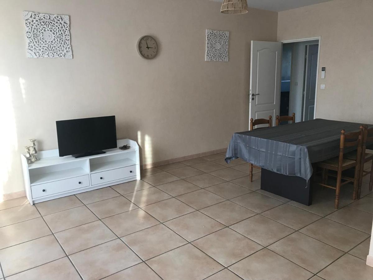 Residence Privee Calme 15 Min A Pied Du Centre Parking Gratuit Arles Exterior foto