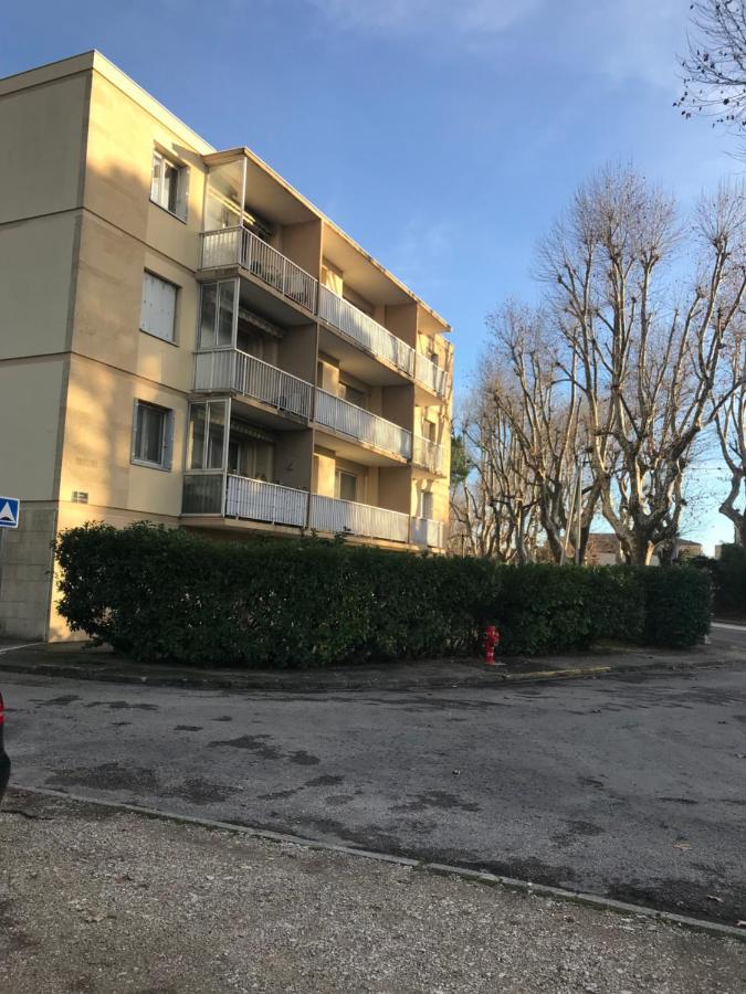 Residence Privee Calme 15 Min A Pied Du Centre Parking Gratuit Arles Exterior foto